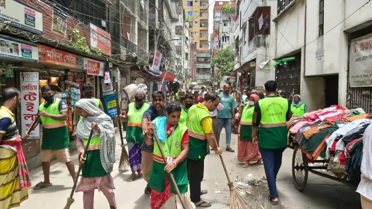 ডিএসসিসির ৭৫ ওয়ার্ডে একযোগে ‘ক্লিনিং ডে’
