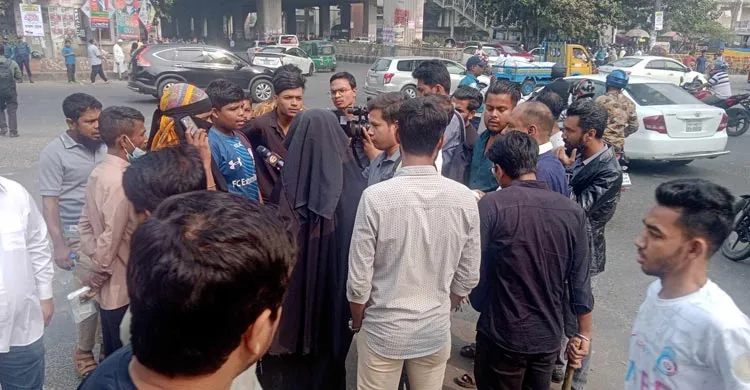 ঋণ দেওয়ার কথা বলে শাহবাগে লাখো মানুষের সমাবেশের চেষ্টা