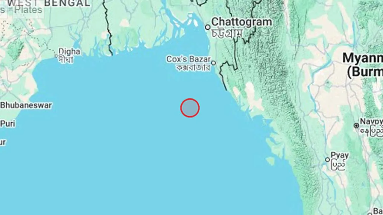 বঙ্গোপসাগরের ভূমিকম্পে কাঁপল টেকনাফ