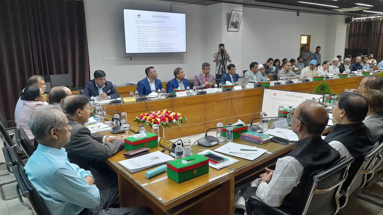 সংলাপে গিয়ে ইসিকে যা বলল ২৬ রাজনৈতিক দল