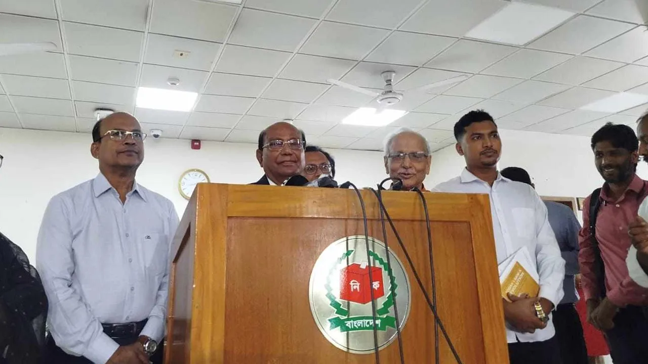 যোগ্য সিইসি ও কমিশনার না হলে সুষ্ঠু নির্বাচন হবে না : মোহাম্মদ আবু হেনা