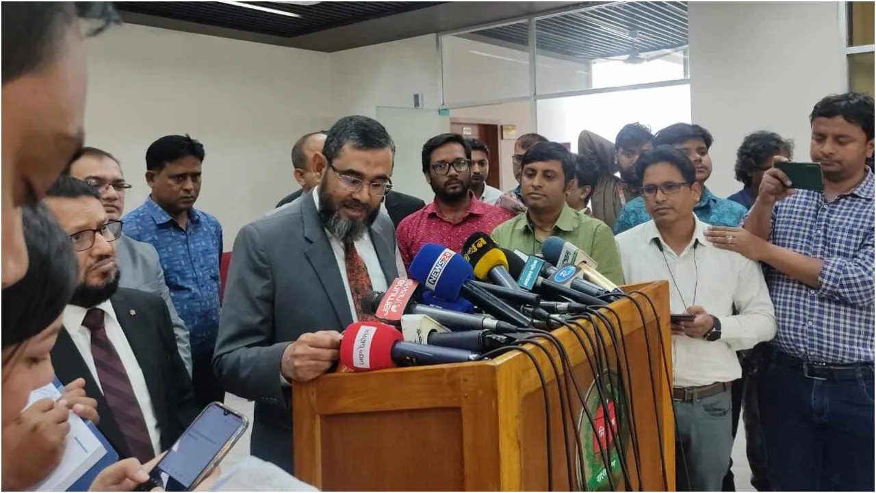 আস্থা ফিরিয়ে আনা বড় চ্যালেঞ্জ : ইসি সানাউল্লাহ