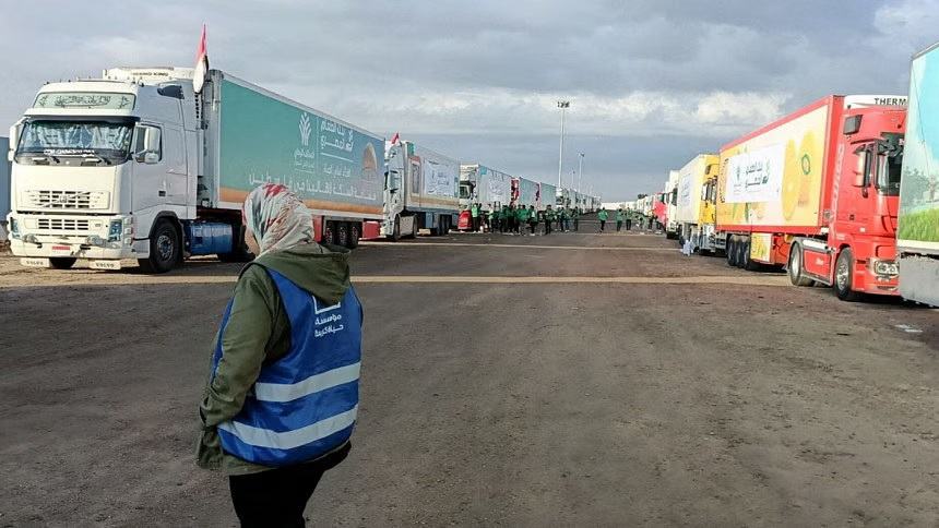 Biden says Egypt to open Gaza crossing for up to 20 aid trucks