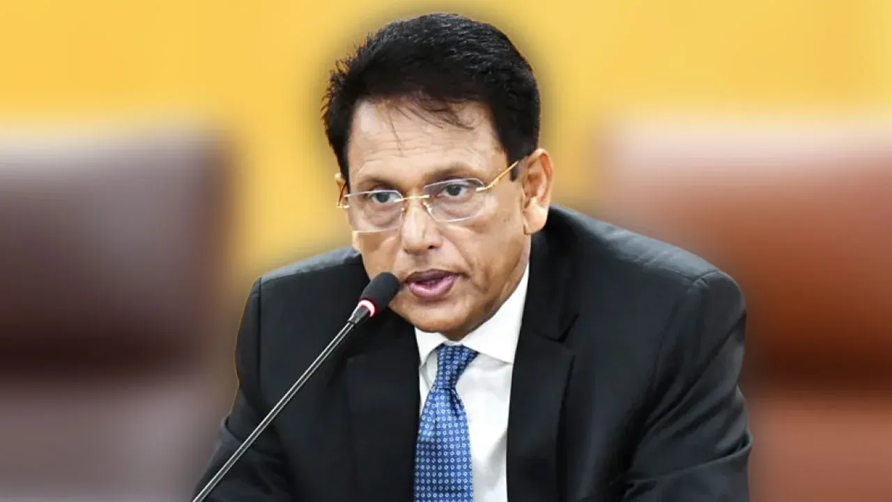 শিক্ষকদের জন্য স্বতন্ত্র পে-স্কেলের ভাবনা, জানালেন শিক্ষামন্ত্রী