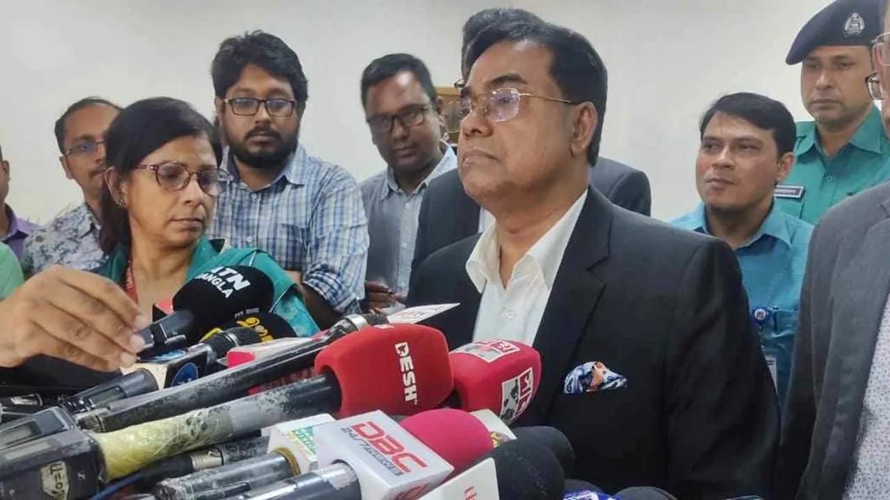 সকালে নয়, ভোটের ব্যালট জেলায় যাবে ৪ দিন আগে: ইসি সচিব