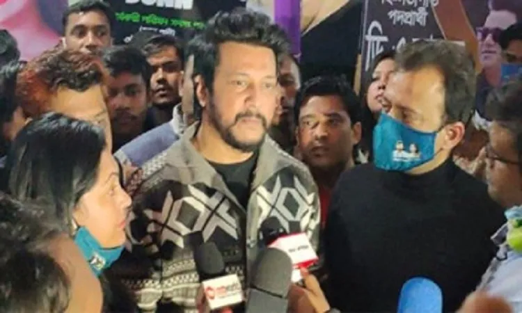এফডিসিতে বহিরাগতদের উপস্থিতি, চিত্রনায়ক ইমন লাঞ্ছিত