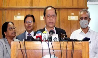 ইভিএম নিয়ে কোনো সমস্যা নেই : সিইসি