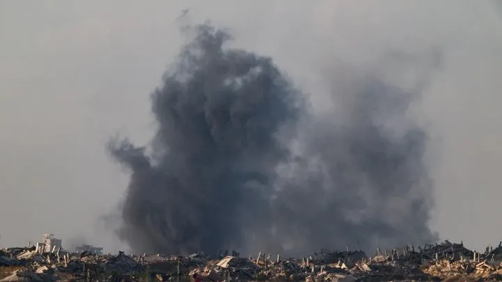 গাজায় ৮০ বার যুদ্ধবিরতি লঙ্ঘন;  ইসরায়েলি হামলায় নিহত ৯৭