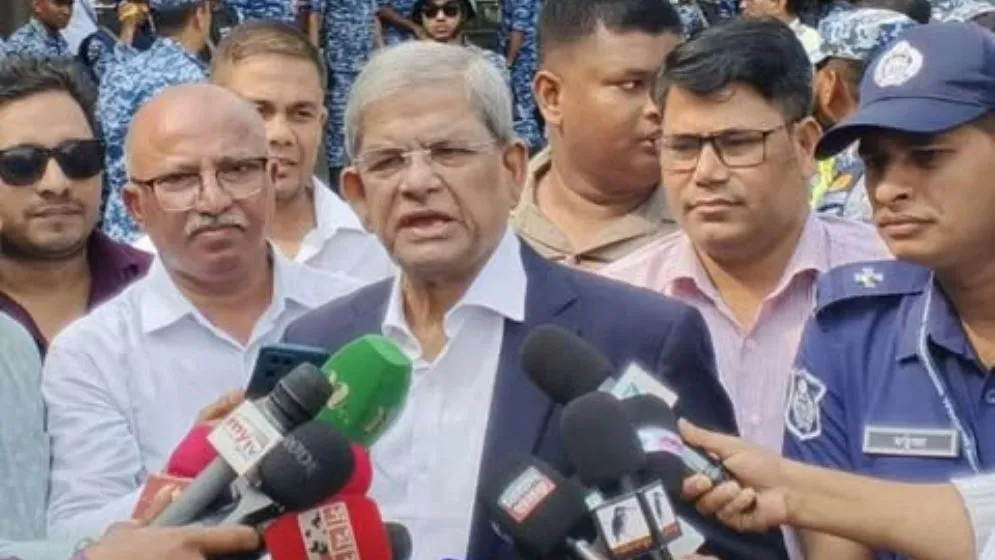 খালেদা জিয়ার ফিরে আসা গণতন্ত্র উত্তরণকে সহজ করবে: মির্জা ফখরুল