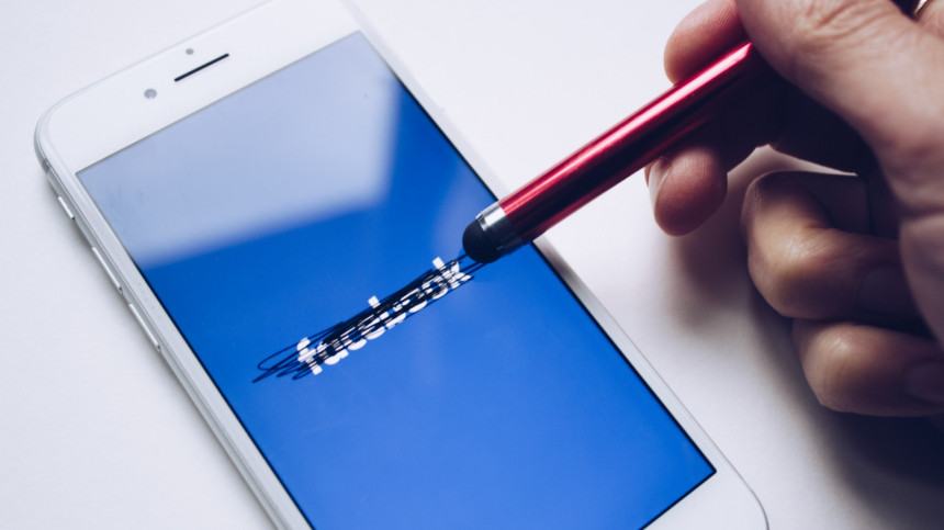 Facebook infected by an algorithm bug that has broken News Feed widely