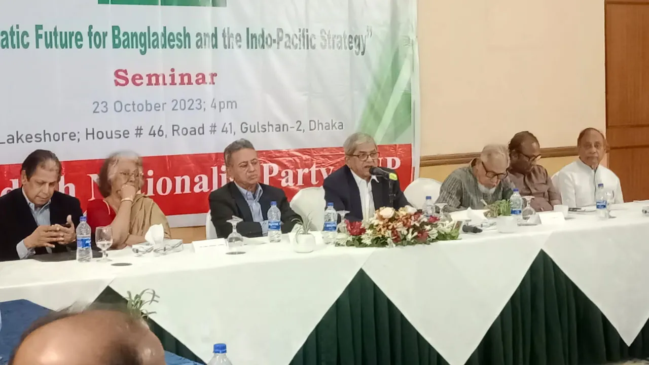 ঐক্যবদ্ধ আন্দোলনের মাধ্যমে এক দফা দাবি আদায় সম্ভব : ফখরুল