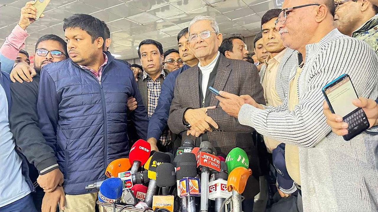 মামলা-জটিলতা শেষে দেশে ফিরবেন তারেক রহমান : মির্জা ফখরুল