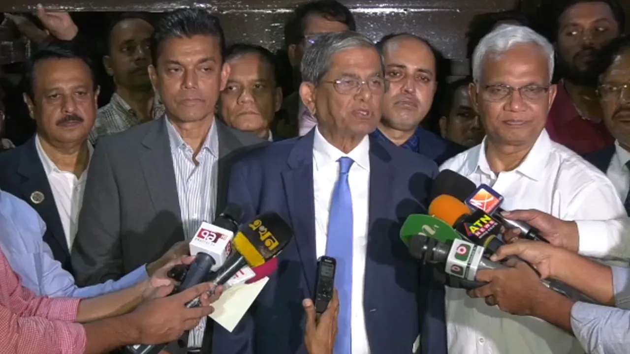 খালেদা জিয়াকে ১২ বছর সেনাবাহিনী থেকে দূরে রাখা হয়েছে : মির্জা ফখরুল