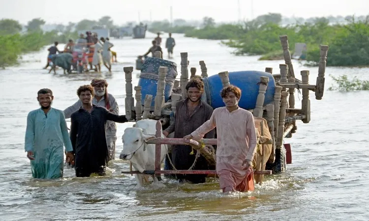 Millions battle Pakistan floods as death toll rises