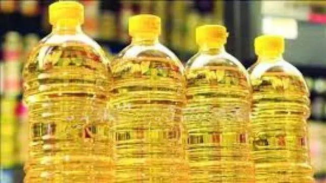 বাড়তে পারে সয়াবিন-পাম তেলের দাম