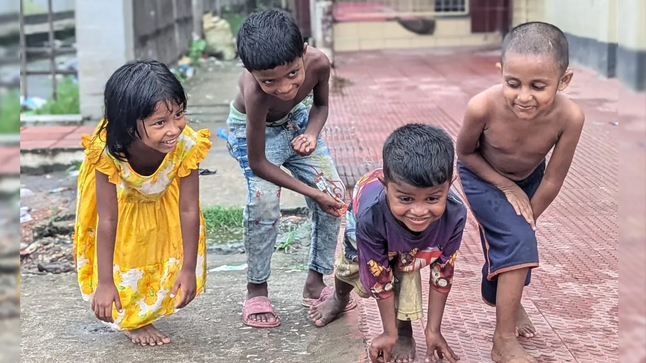 জন্মসনদ নেই বেশিরভাগ পথশিশুর, ভর্তি হতে পারছে না স্কুলে