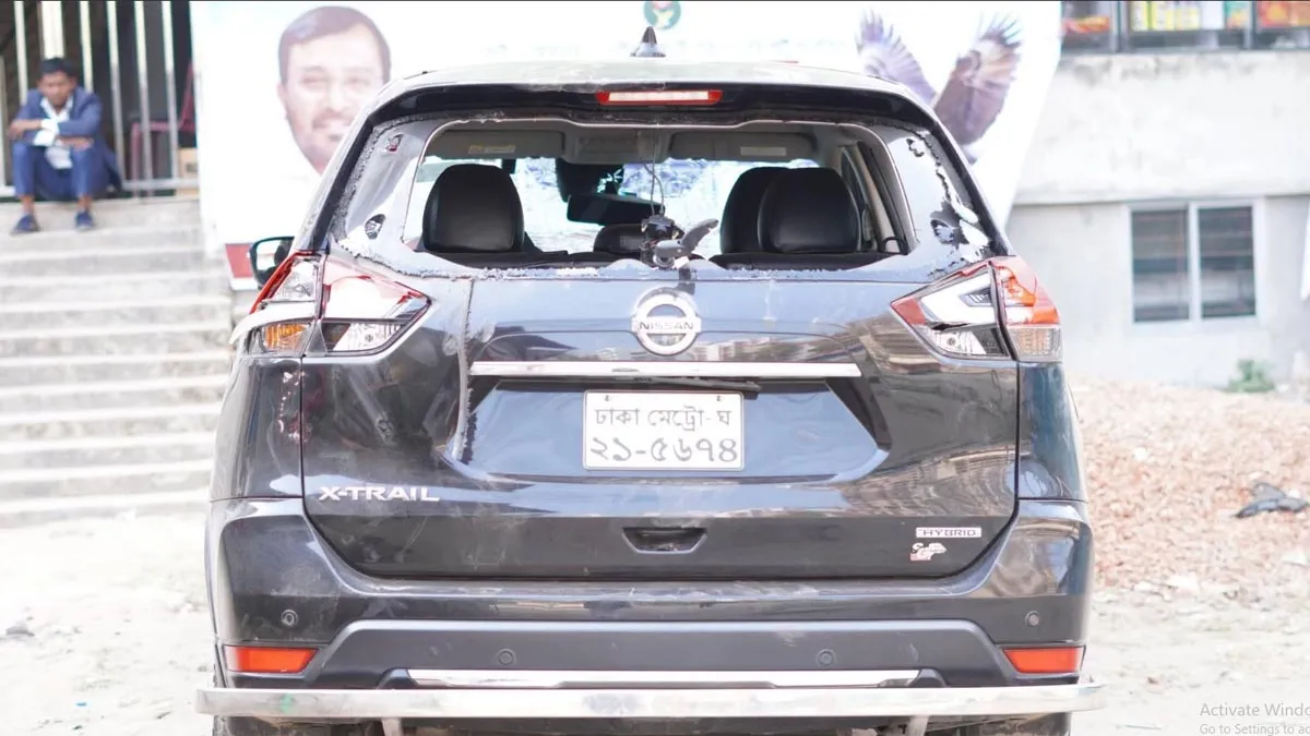 ফেনীতে মঞ্জুর ওপর হামলার চেষ্টা, এজেন্টের গাড়ি ভাঙচুর