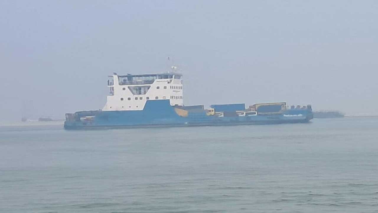 ferry-bg-20250212085043