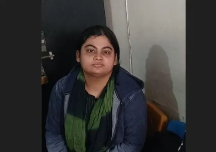 ভারতে পালানোর সময় ছাত্রলীগ নেত্রী সুস্মিতা গ্রেপ্তার