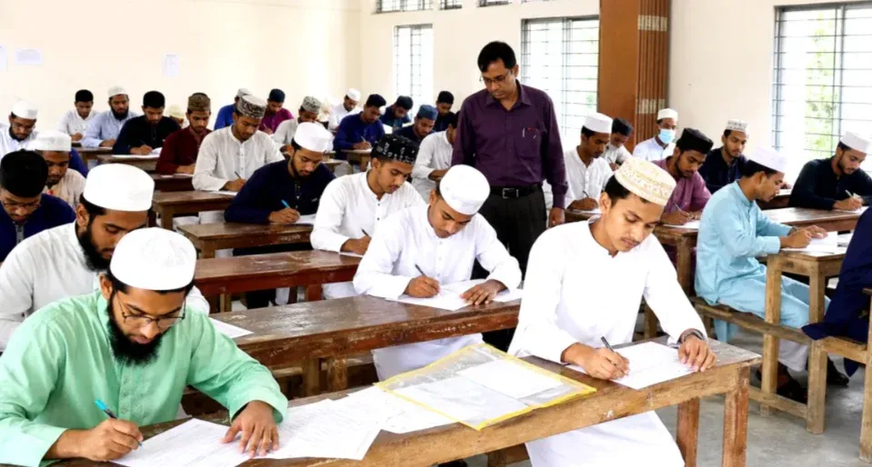শনিবার ৫ জেলায় আলিম ও কারিগরির পরীক্ষা স্থগিত