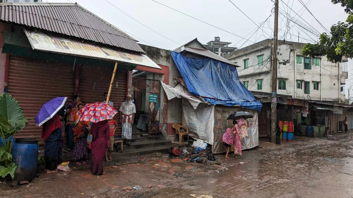 আশুলিয়ায় গ্যাস সিলিন্ডার লিকেজ, নারীসহ দগ্ধ ৬