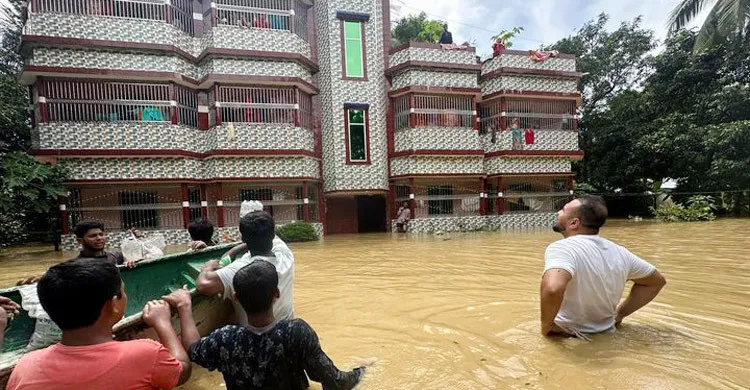 বন্যায় ক্ষতিগ্রস্ত ৪৯ লাখ মানুষ, ১৮ জনের মৃত্যু : দুর্যোগ ও ত্রাণ মন্ত্রণালয়