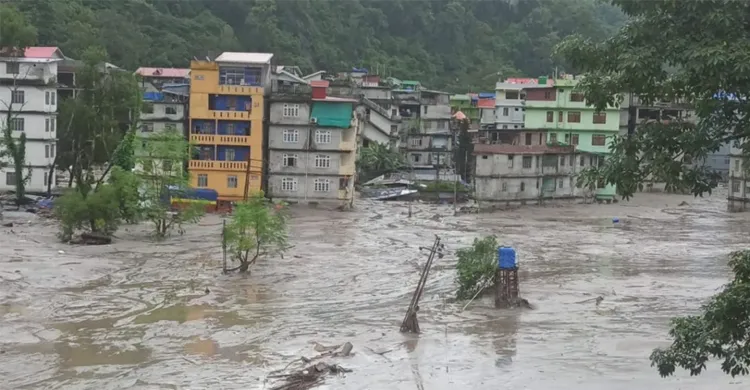 সিকিমে বন্যায় নিহত বেড়ে ৪০, নিখোঁজ বহু