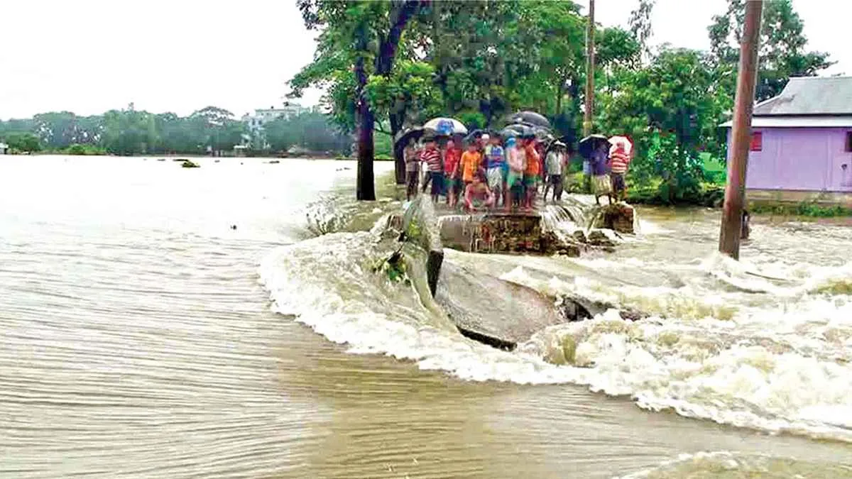 বাঁধভেঙে সিকিমের পানি ঢুকছে তিস্তায়, অসময়ে বন্যার পদধ্বনি