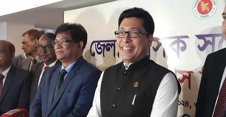 ছোট ভুলে সারাদেশে কর্মকর্তারা যেন বিব্রত না হন : জনপ্রশাসন মন্ত্রী