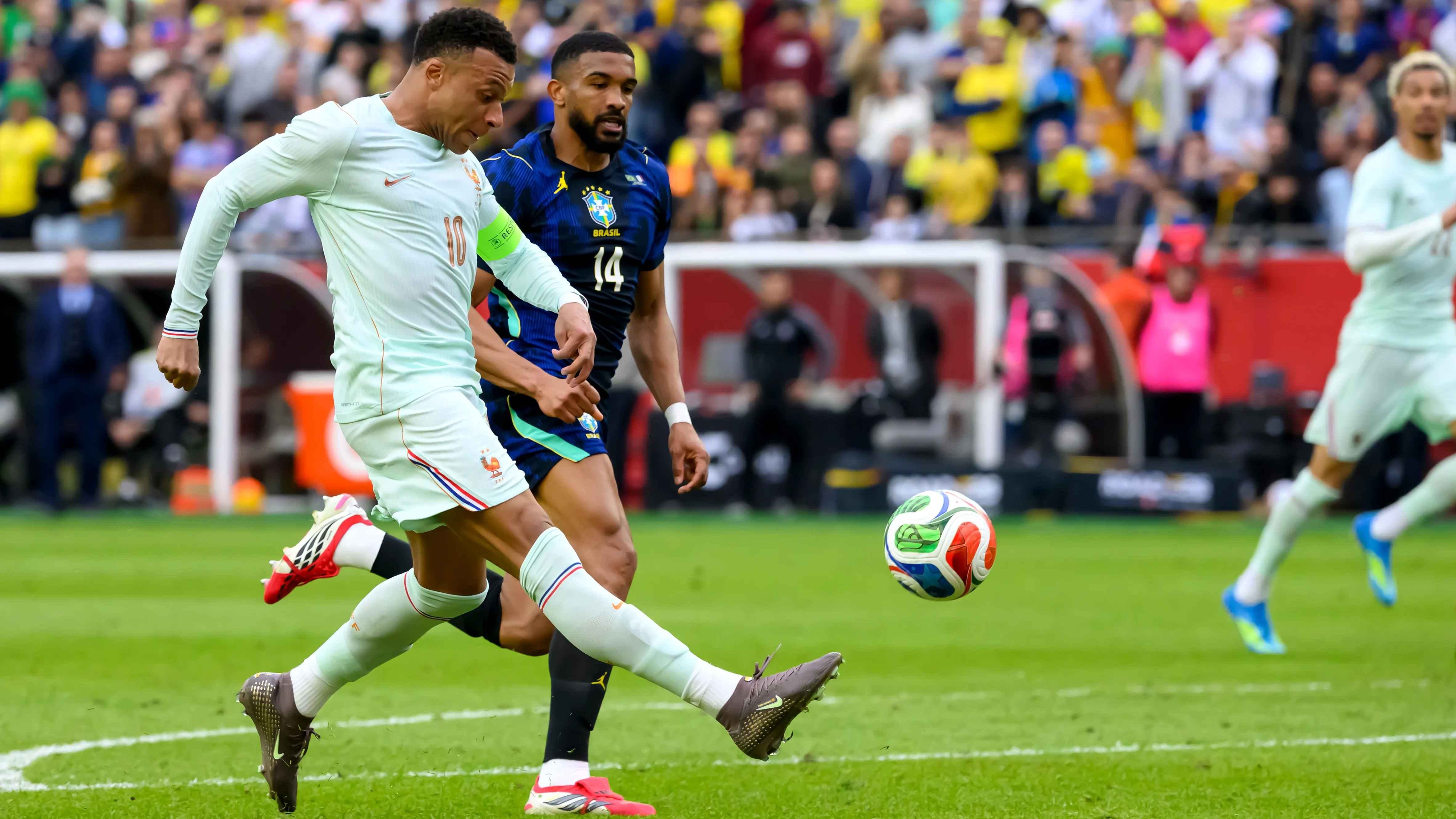france-scoring-opening-goal-international-1069589294_20260327_112033004