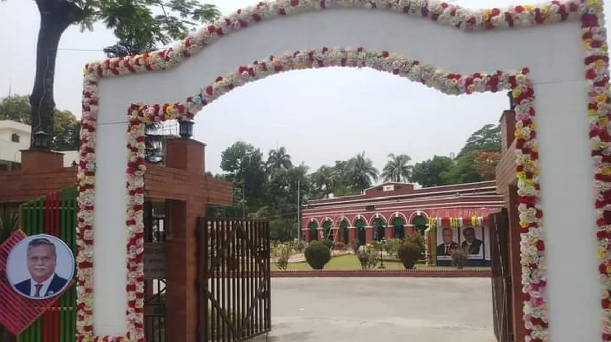 রাষ্ট্রপতিকে বরণে প্রস্তুত পাবনা