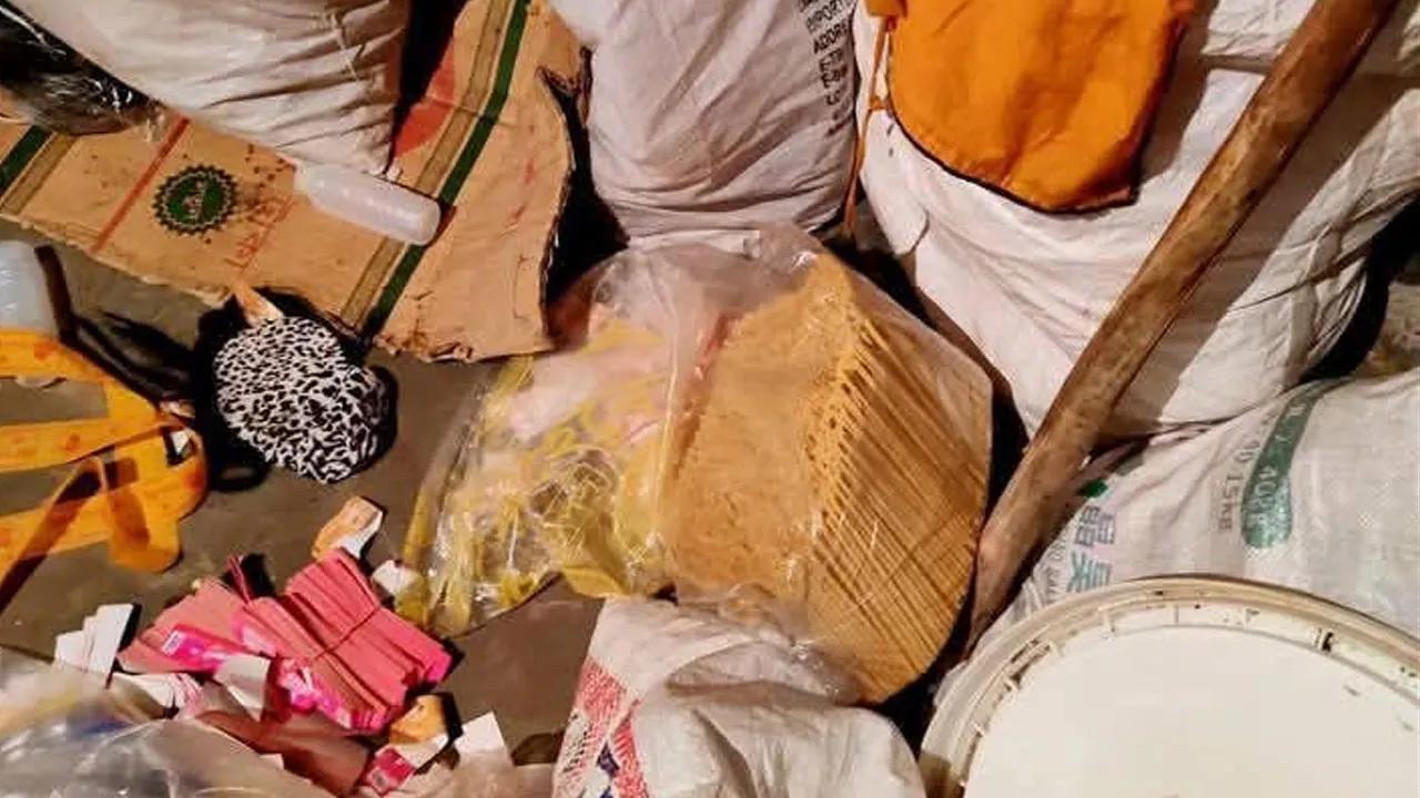 গাইবান্ধায় নকল শিশু খাদ্য তৈরির দুই কারখানা সিলগালা, আটক ২