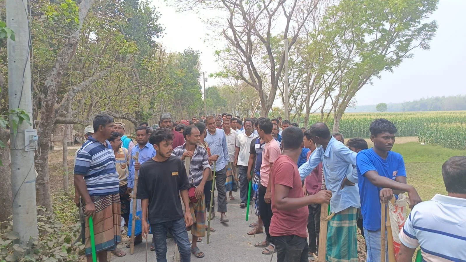 গাংনীতে বিএনপির দুই গ্রুপের সংঘর্ষে উপজেলা বিএনপির সভাপতিসহ আহত ১০