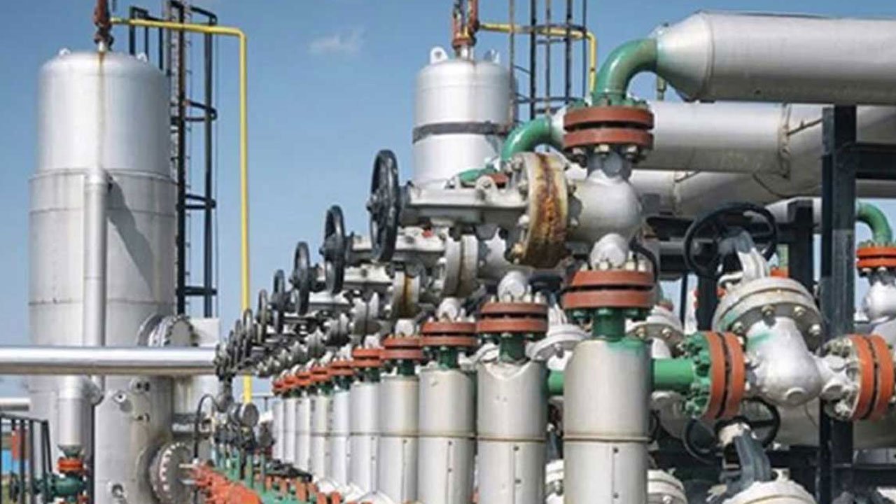 gas-20251121141636-20251123062036