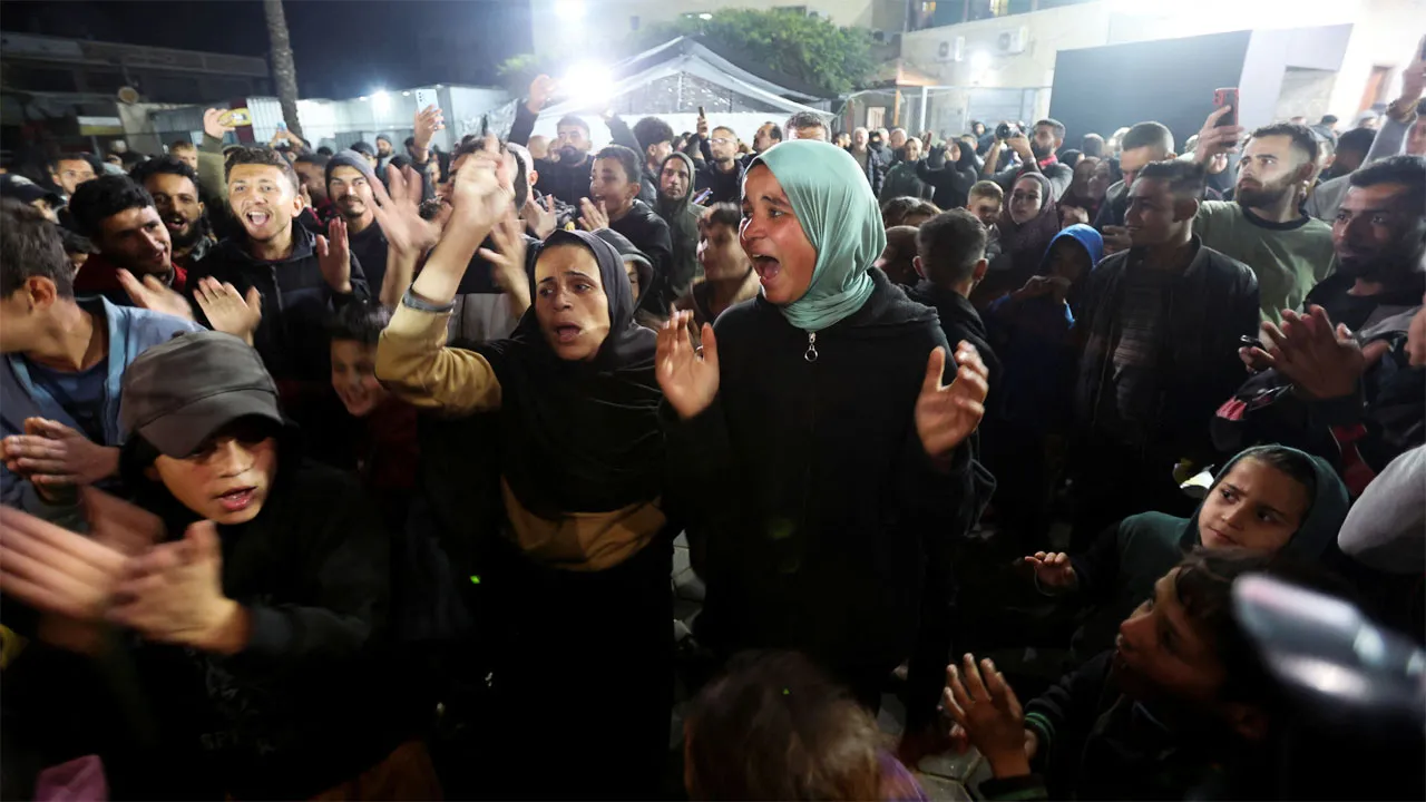 ইসরায়েল-ফিলিস্তিনি চুক্তি স্বাক্ষরের পর গাজায় আনন্দ ও উল্লাস