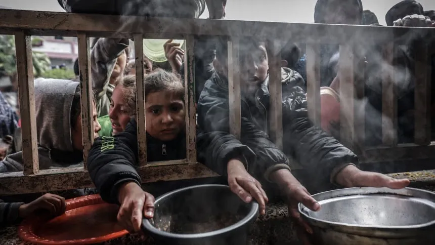 Israel threatens Gaza offensive during Ramadan