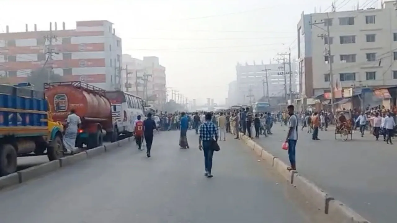 গাজীপুর সিটি করপোরেশনের গাড়িচাপায় শ্রমিক নিহত, মহাসড়ক অবরোধ