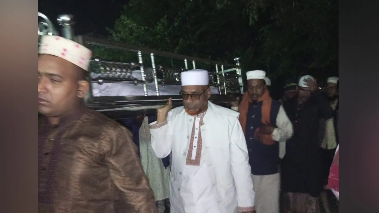 আমার বাবা ইসলামের জন্য কাজ করতে গিয়ে শহীদ হয়েছেন : নিহত নুর আলমের ছেলে