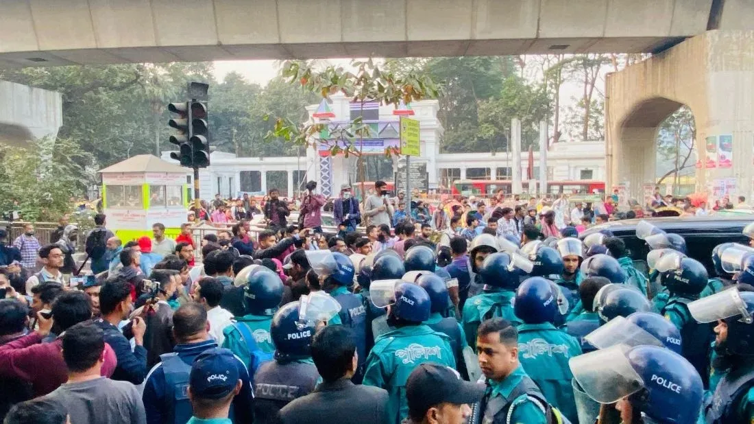 Job aspirants return to streets demanding 35 age limit for govt jobs