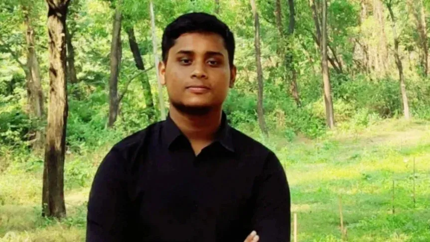 জুলাই বিপ্লবে নারীর ওপর ছাত্রলীগের হামলাকারীদের সন্ধান চাইলেন হাসনাত