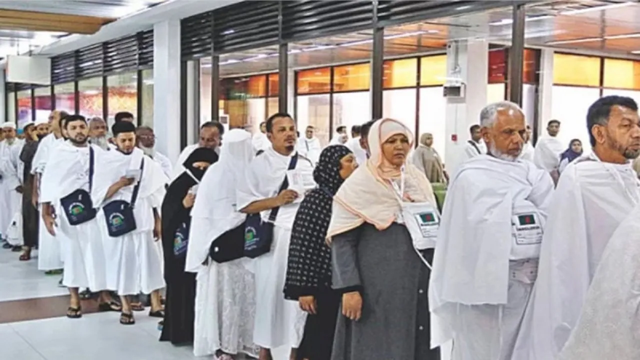 সৌদি আরব পৌঁছেছেন ২০৫৫৩ হজযাত্রী, মৃত্যু ১