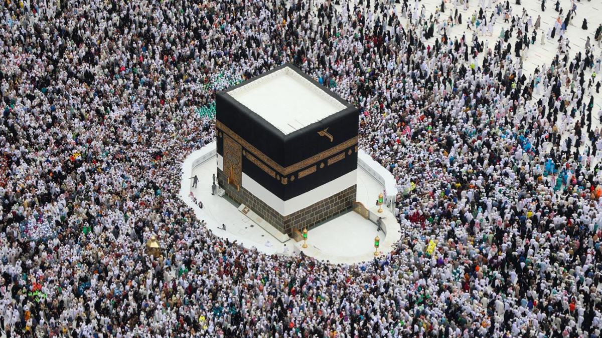 1.27 lakh Bangladeshis can perform hajj in 2024