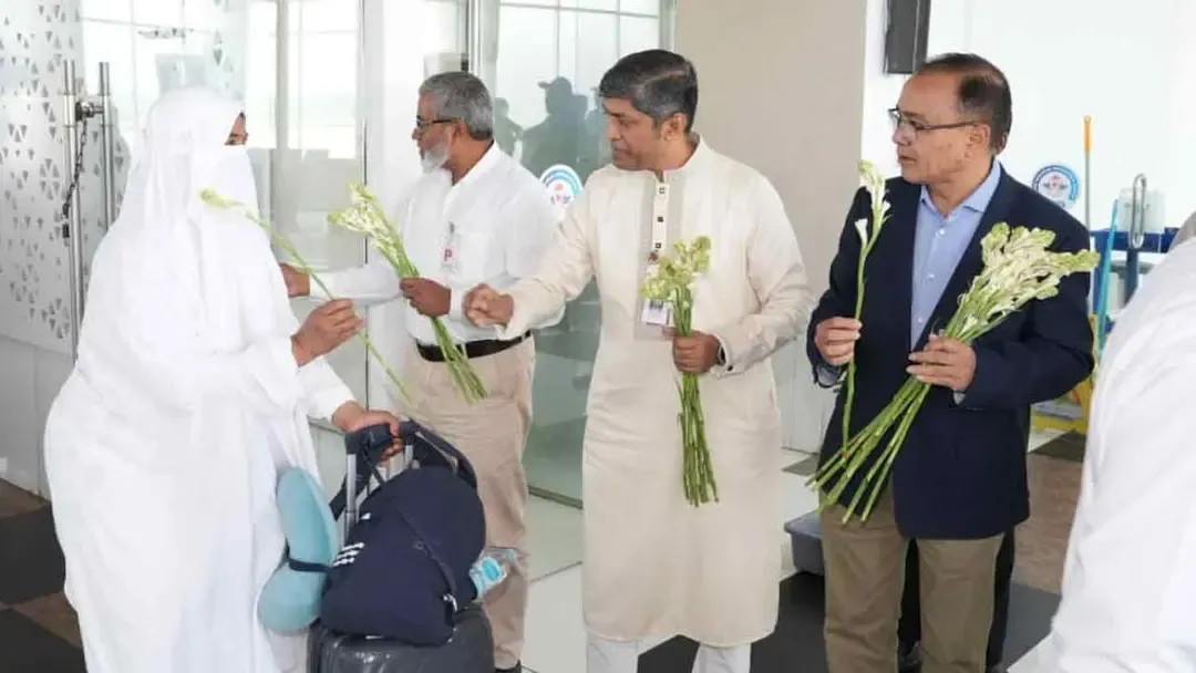 হজ শেষে দেশে ফিরেছেন ৬ হাজার ১৭৫ হাজি