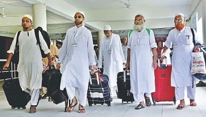 সৌদি পৌঁছেছেন ৭০২৫৬ হজযাত্রী, মৃত্যু ১০