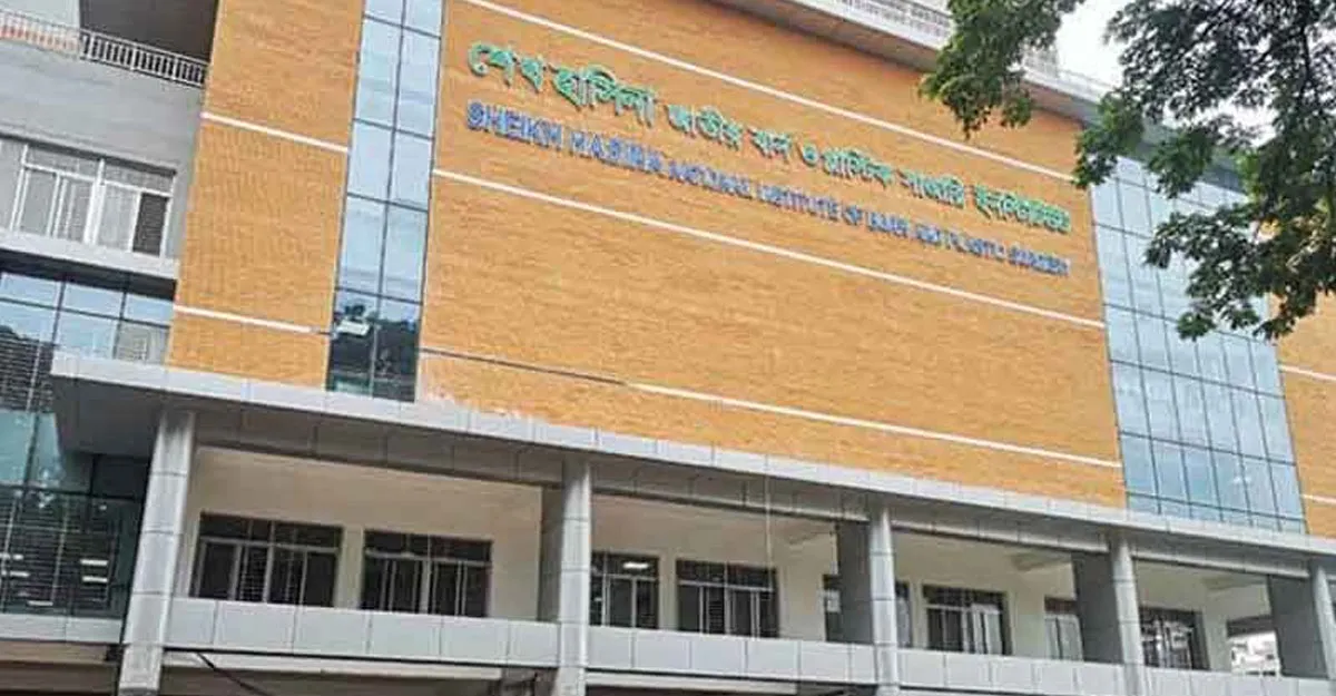 ভাটারায় রান্নাঘরে বিস্ফোরণ, নারী-শিশুসহ দগ্ধ ৪
