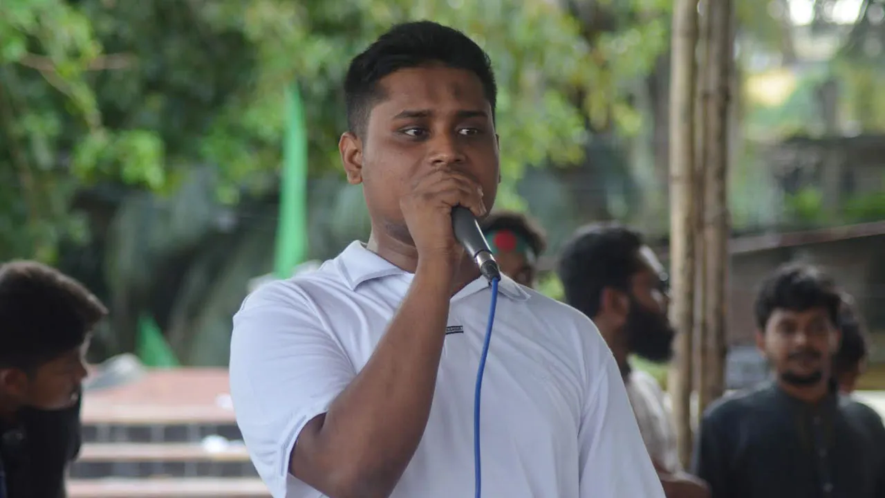 আমরা একটি রাজনীতি-সচেতন প্রজন্ম চাই : হাসনাত আবদুল্লাহ