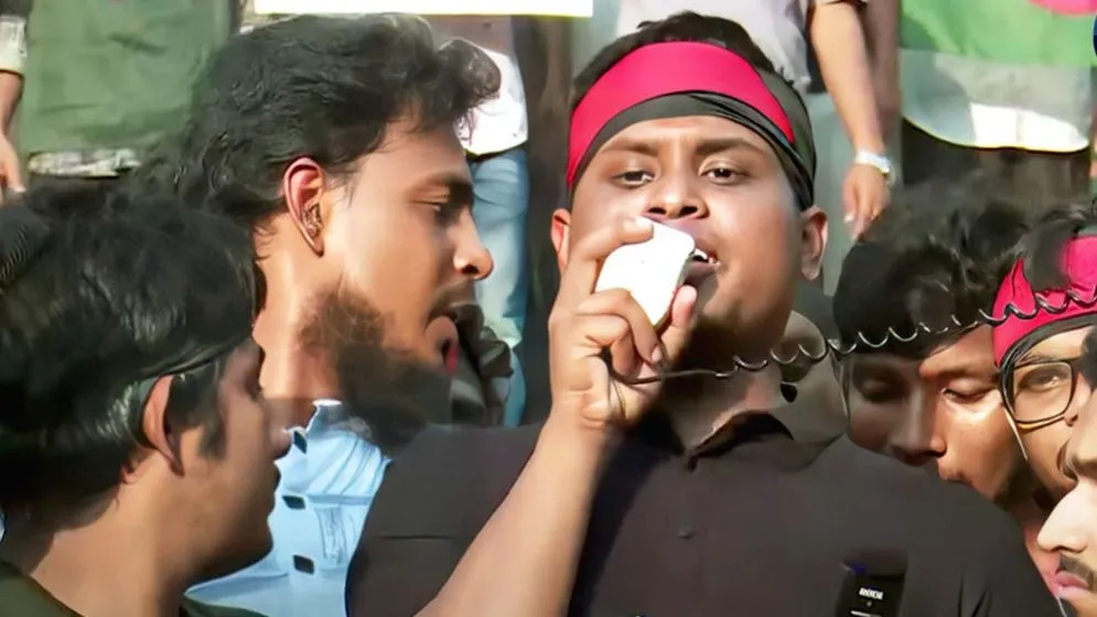 রাষ্ট্রপতিকে অপসারণের দাবি সমন্বয়ক হাসনাতের