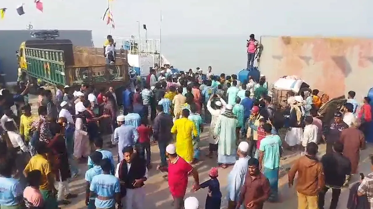 নোয়াখালীতে বিএনপি-এনসিপি সংঘর্ষ, আহত ১০