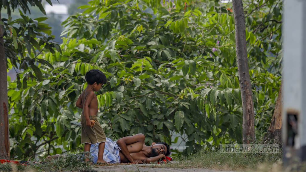 ১৪ দিনে হিটস্ট্রোকে ১৫ জনের মৃত্যু: স্বাস্থ্য অধিদপ্তর