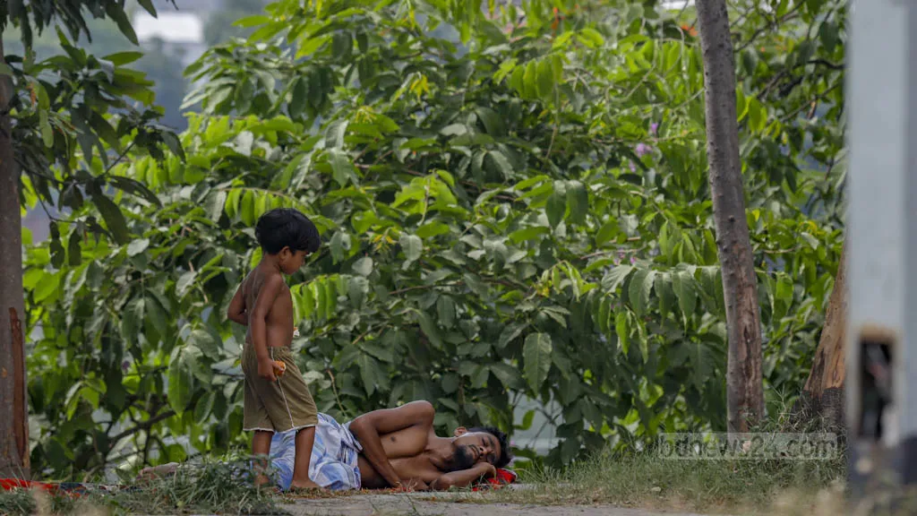 ১৪ দিনে হিটস্ট্রোকে ১৫ জনের মৃত্যু: স্বাস্থ্য অধিদপ্তর